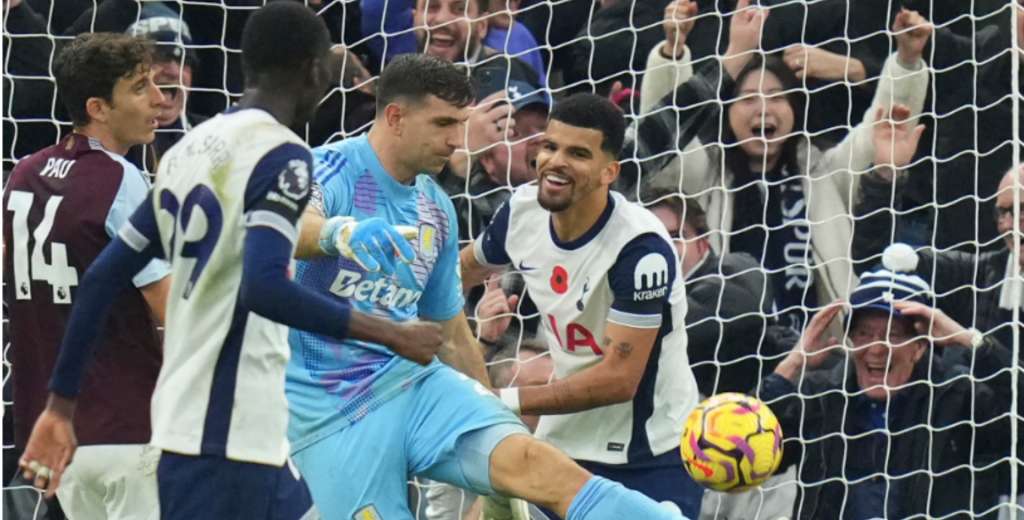 Tottenham se burla del Dibu Martínez por el 4-1 al Aston Villa: "¿Es el mejor...?"