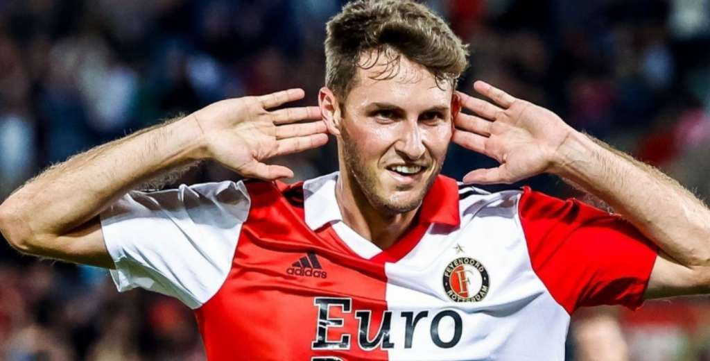 Santi Giménez marcó un doblete ante el Bayern y despertó el interés de un gigante