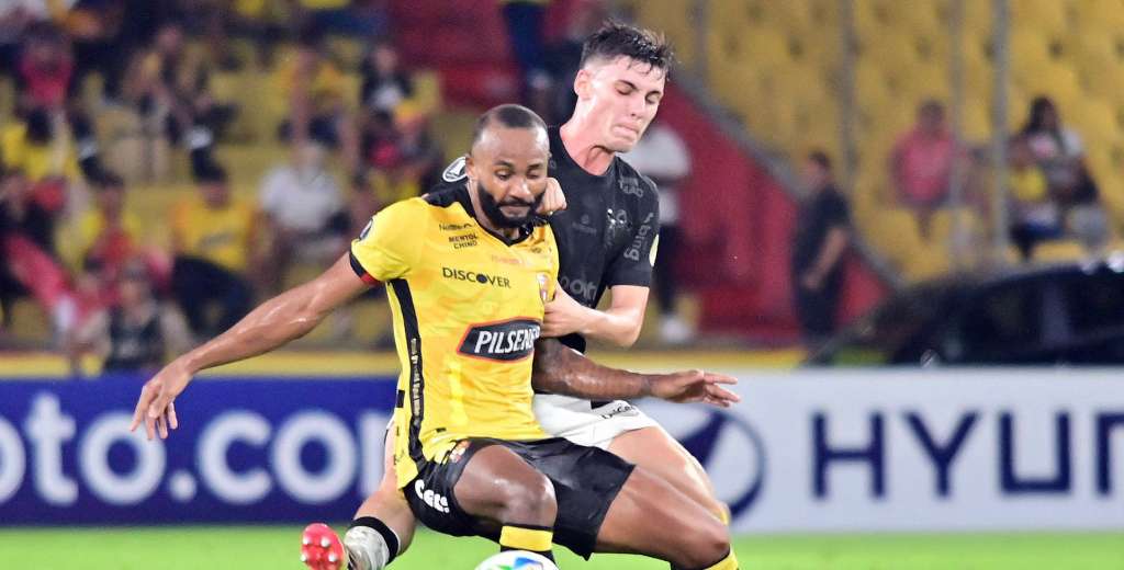 Bombazo: Barcelona de Ecuador goleó y dejó casi afuera al Corinthians