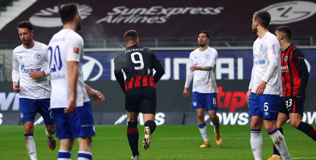 Jovic se fue del Real Madrid, debutó en el Eintracht y metió 2 goles