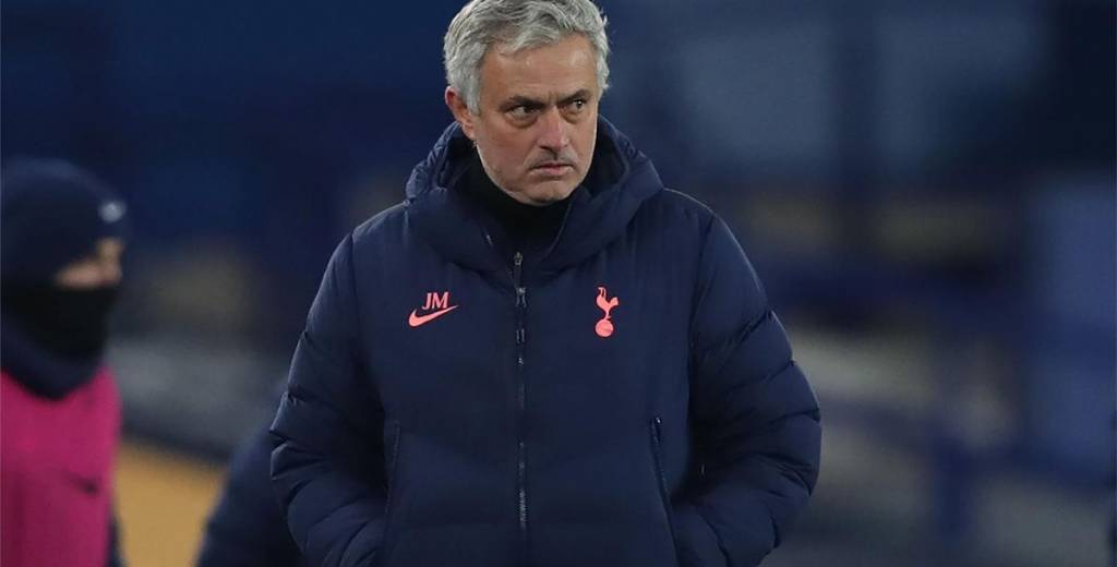 Mourinho estaba por hacer dos cambios hasta que pasó algo insólito