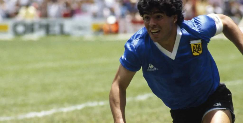 ¡Tiene la camiseta de Maradona contra Inglaterra!