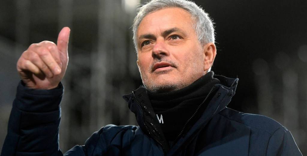 El mexicano Raúl Jiménez, en los planes de Mourinho