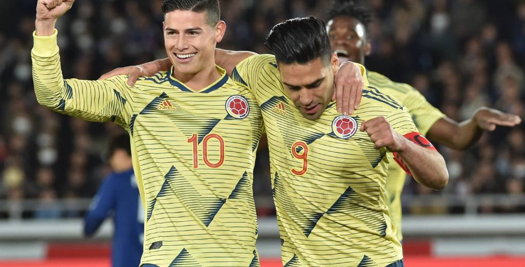 La foto de James y Falcao antes del partido de Colombia