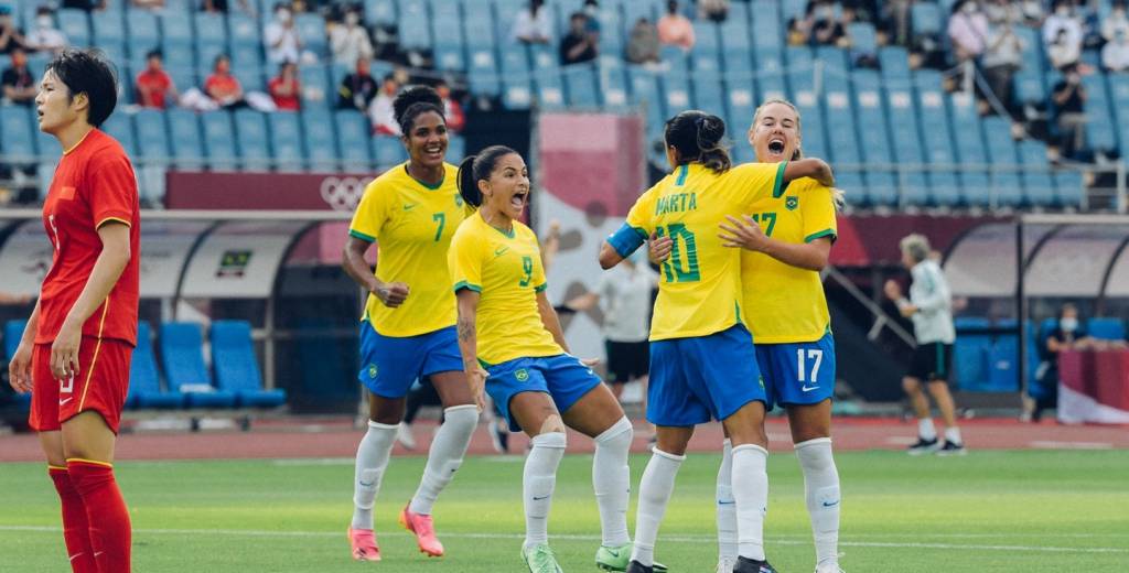 Con doblete de Marta, Brasil aplastó a China en su debut en los JJOO