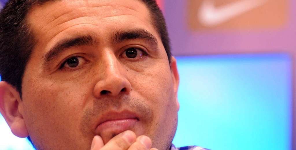 Lo llamó a Riquelme: "Quiero jugar en Boca"