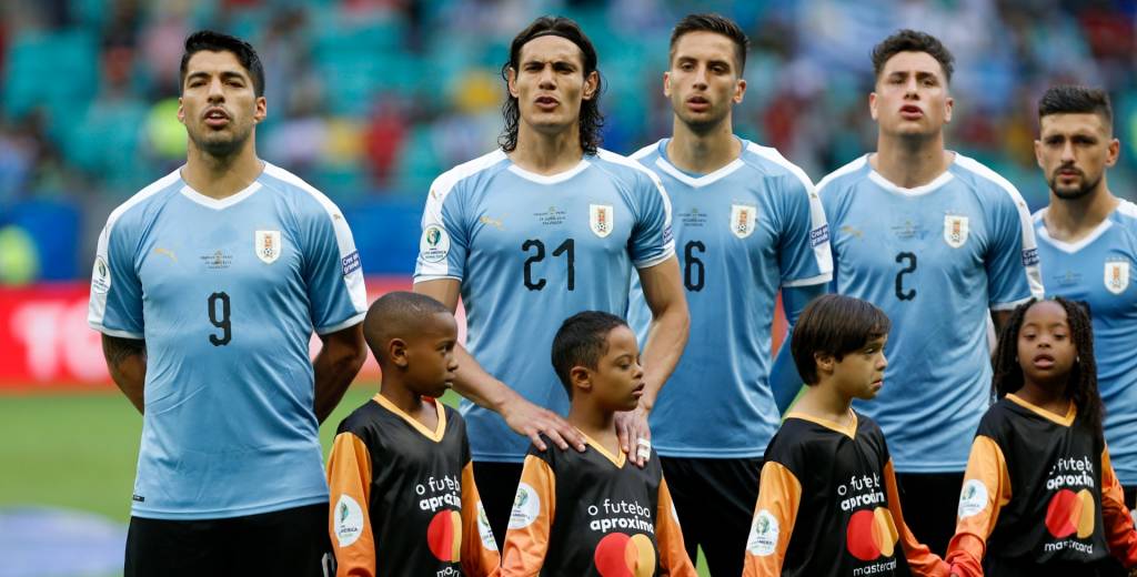 Uruguay pierde a sus dos estrellas para la Eliminatoria