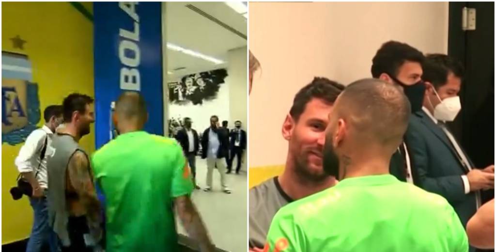 En medio de la locura, él fue y le pidió la camiseta a Leo Messi