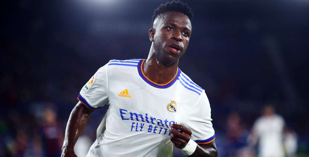 Vinicius no se va nunca más de Real Madrid: el contrato bestial que firmó