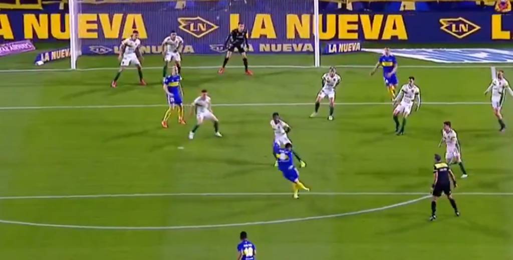 La rabona de Marcos Rojo ante Defensa y Justicia