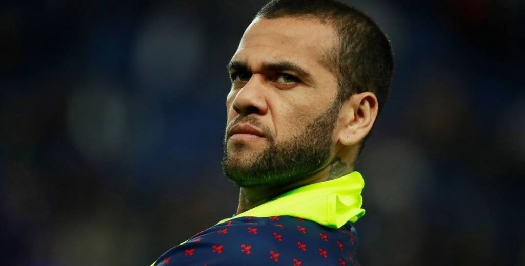 Lo de Dani Alves es lamentable: se quiso defender y dio un insólito motivo