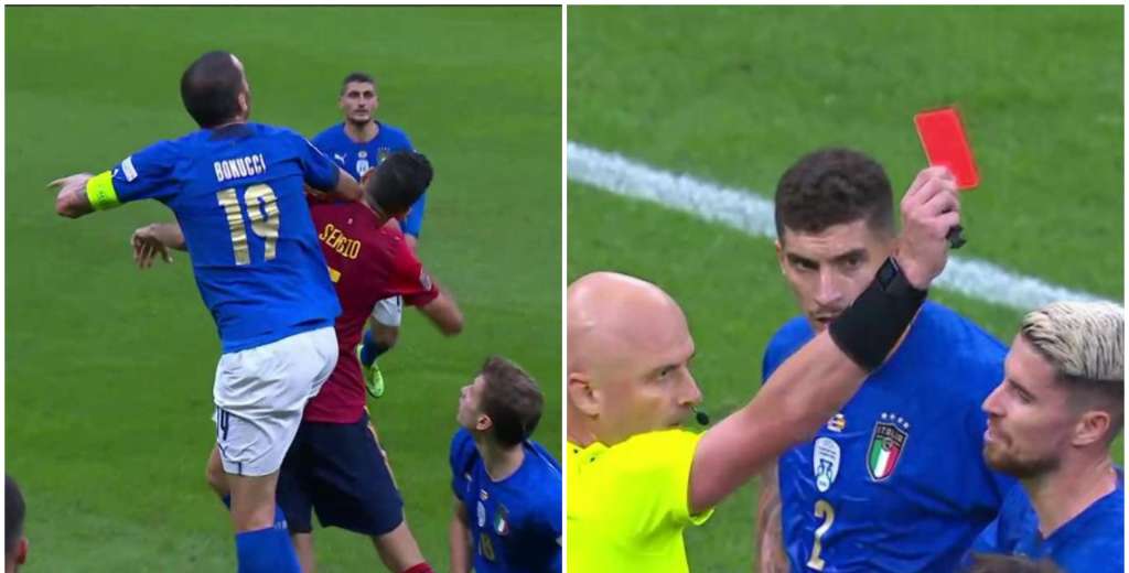 Bonucci enloquece: brutal codazo en la cara de Busquets y expulsado