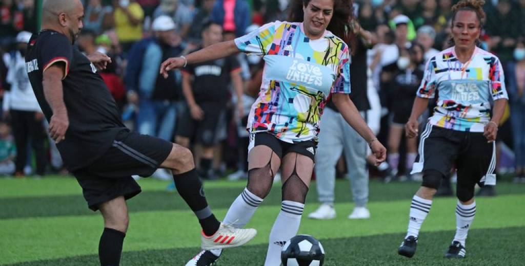 Las gardenias, el equipo de fútbol de mujeres transgénero 