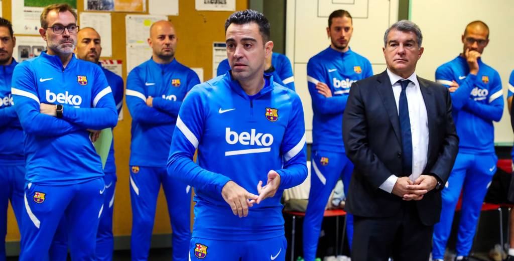 Xavi a todos en el vestuario: "Aquí no puede pasar más"