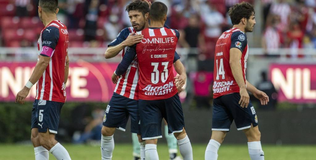 Chivas fracasó y ya confirmaron la salida de un futbolista