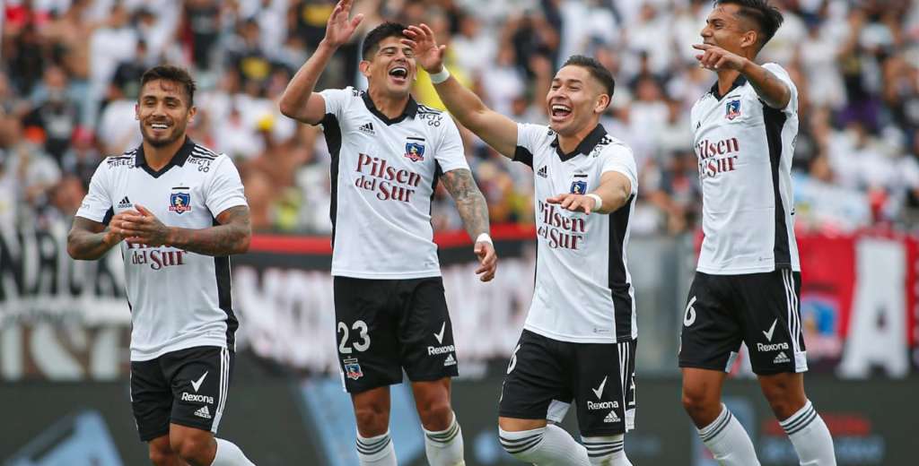 Colo-Colo humilló a la ´U´ en el superclásico chileno : en 15´ lo ganaba  3-0