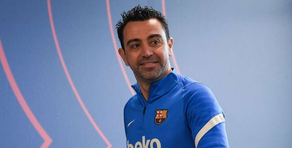 Llamó a Xavi, se baja el salario y todo para volver a jugar en FC Barcelona