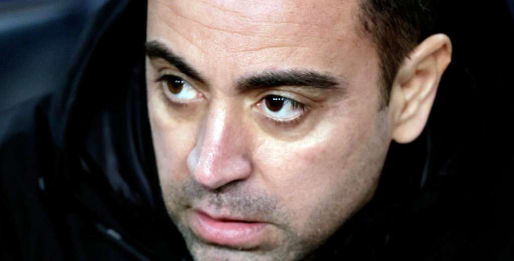 Es oficial: Xavi Hernández lo borró del equipo y ni viaja a la pretemporada