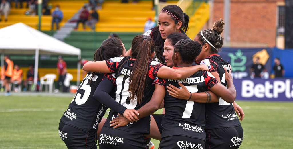 América de Cali ganó 3-0 ante Fortaleza y es líder de la Liga colombiana