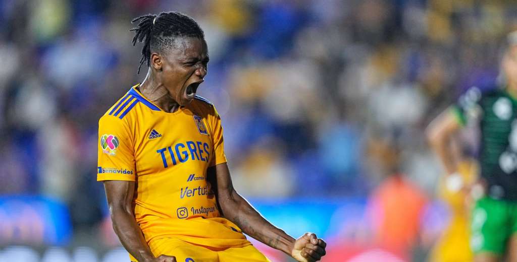 ¡Imparable! El hat-trick de Uchenna Kanu en el triunfo de Tigres ante Santos 