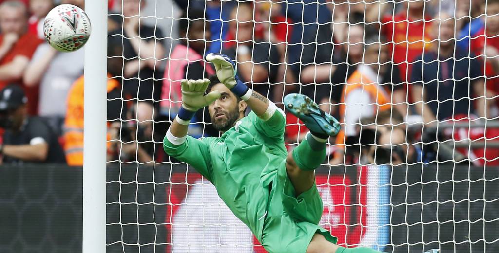 Claudio Bravo: hoy volvió, la rompió y fue la figura del Manchester City