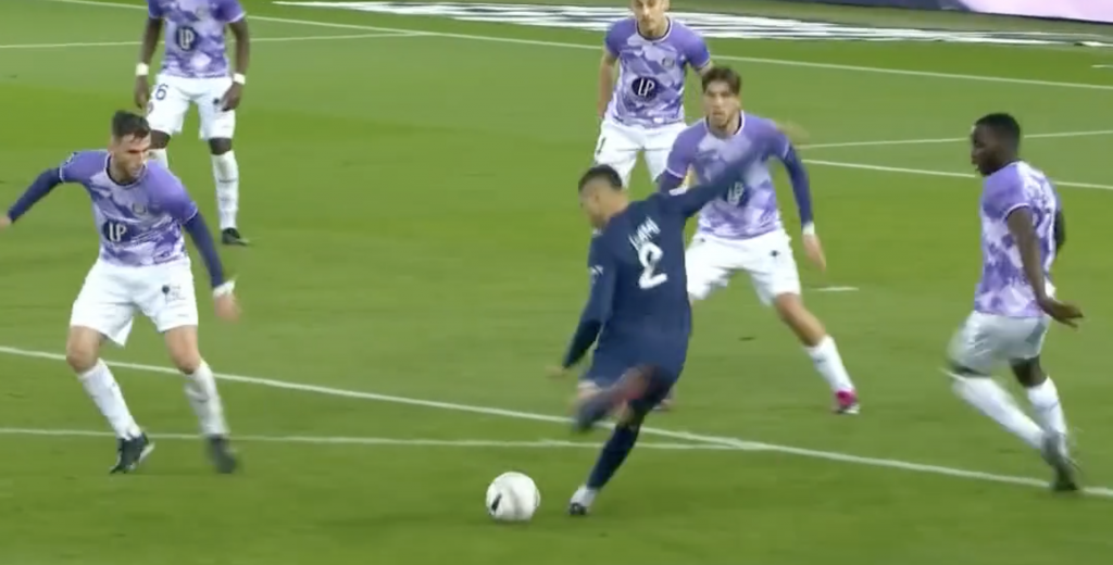 Impresionante: el PSG perdía hasta que Hakimi empató con este golazo