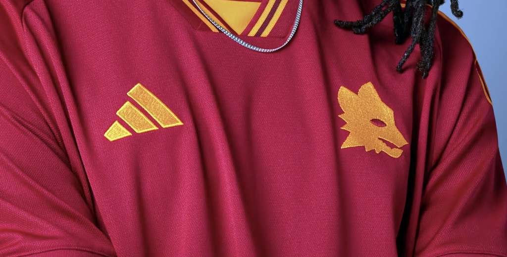 El increíble error de Adidas con los números en la camiseta de la Roma