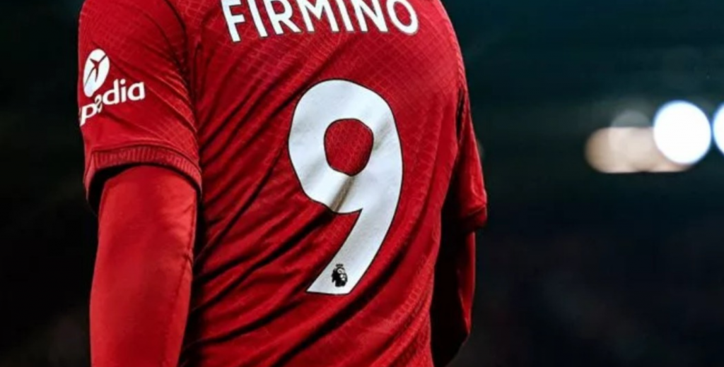 Firmino se fue a Arabia y Klopp le dio el número 9 del Liverpool