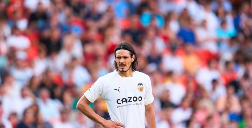 Lo que quería Boca: Valencia le comunica la decisión más dura a Cavani