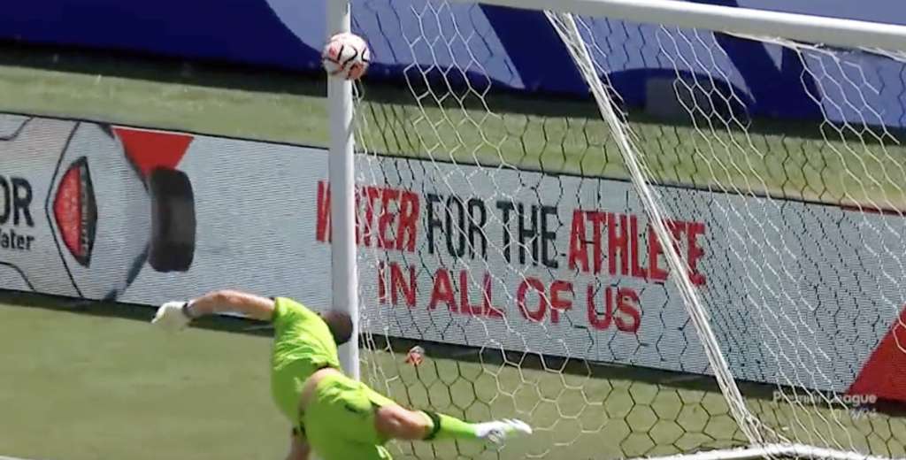 ¡Qué golazo le metieron al Dibu Martínez! Impresionante gol an ángulo