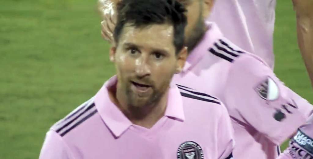 Por esto es un líder total: lo que le dijo Messi a Taylor en pleno partido