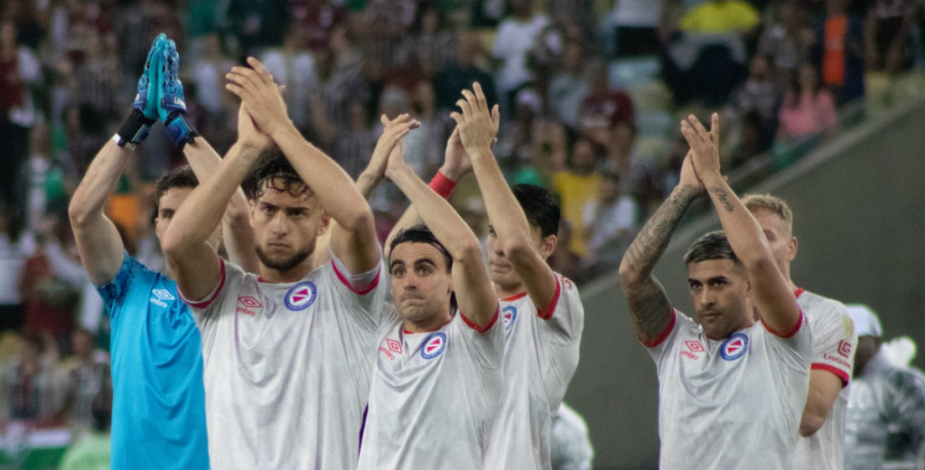 En el último respiro, Fluminense eliminó a Argentinos con un golazo