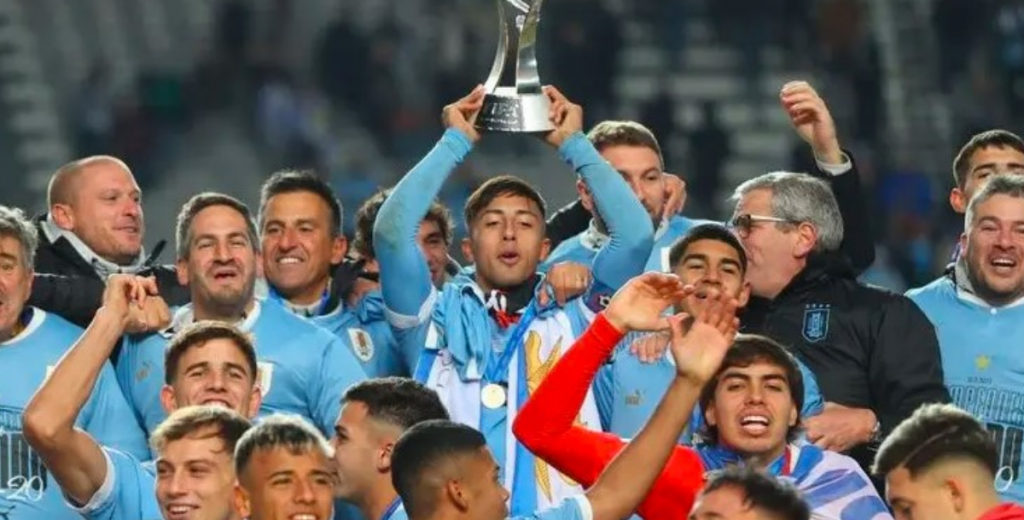 De no creer: fue campeón del Mundial Sub-20, lo quiso el Brighton, pero jugará en Qatar