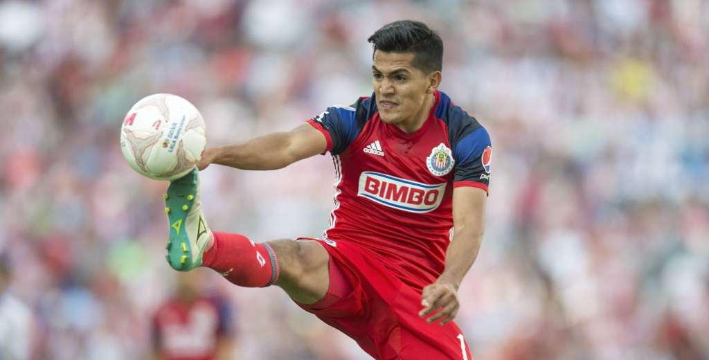 La directiva de Chivas le bajó el pulgar y el Rebaño se queda sin un histórico jugador