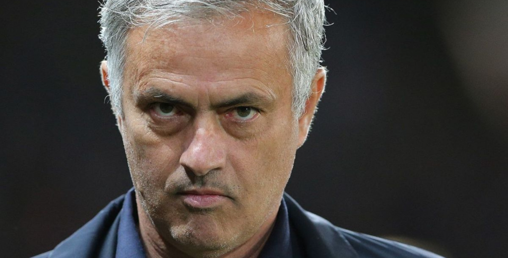 Mourinho no perdona que lo hayan echado: "Tenían la sala de trofeos vacía"