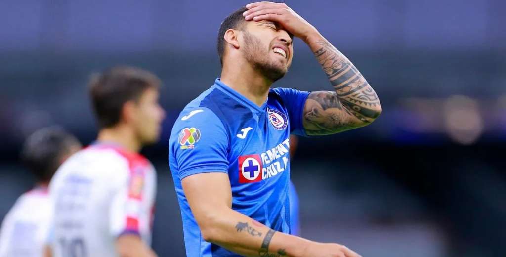 River busca lateral pero le dio la espalda al capitán del Cruz Azul