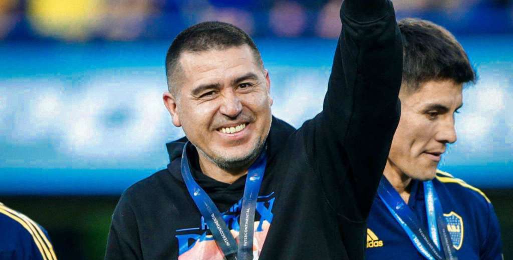El crack uruguayo que se muere por jugar en Boca: "hablo mucho con Román y Cavani"