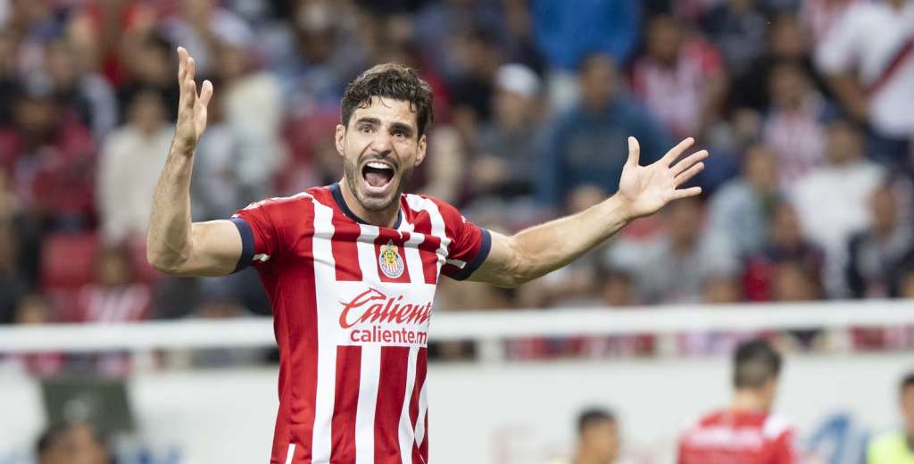 Picante posteo de un jugador de Chivas en X: "No pasan la repetición..."