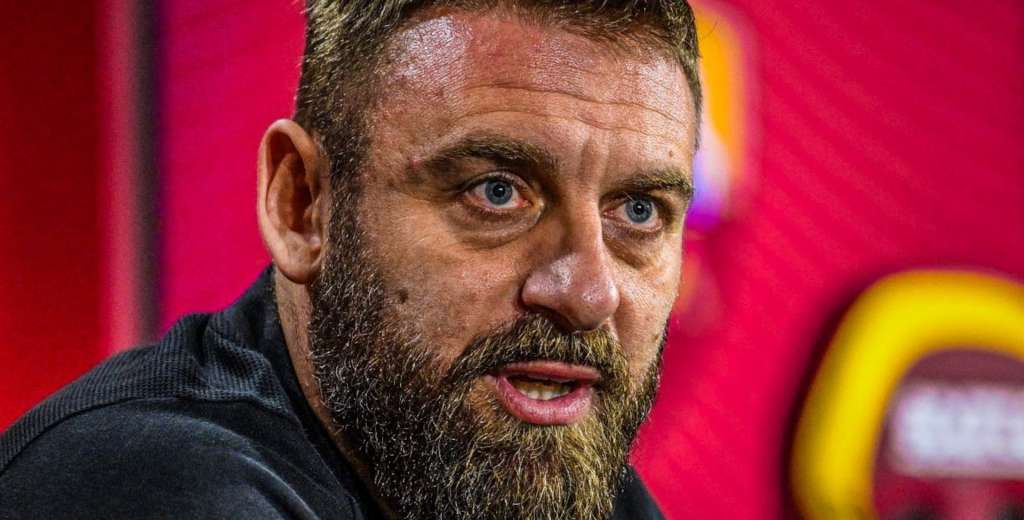 AS Roma destroza a De Rossi: llegó a dirigir la práctica y lo echaron del club